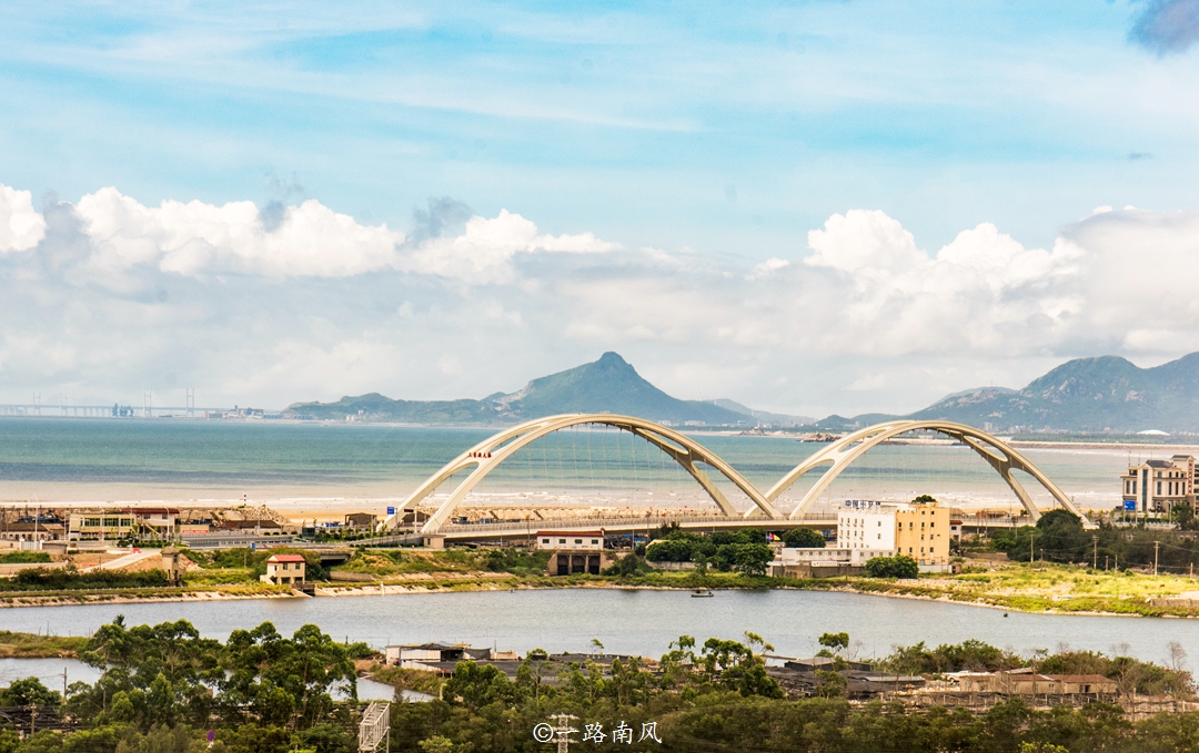 福建福州和厦门哪个城市实力更强,福建福州和福建厦门是一个地方吗