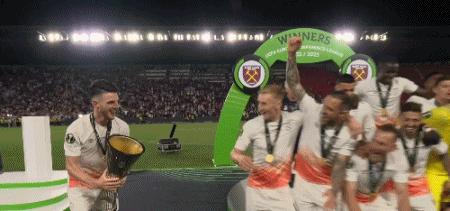 欧协杯佛罗伦萨对西汉姆联,西汉姆联vs佛罗伦萨捧杯