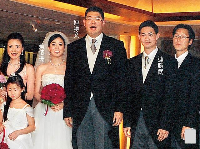 一文一武完全不同的连家兄弟,难逃比较的豪门妯娌