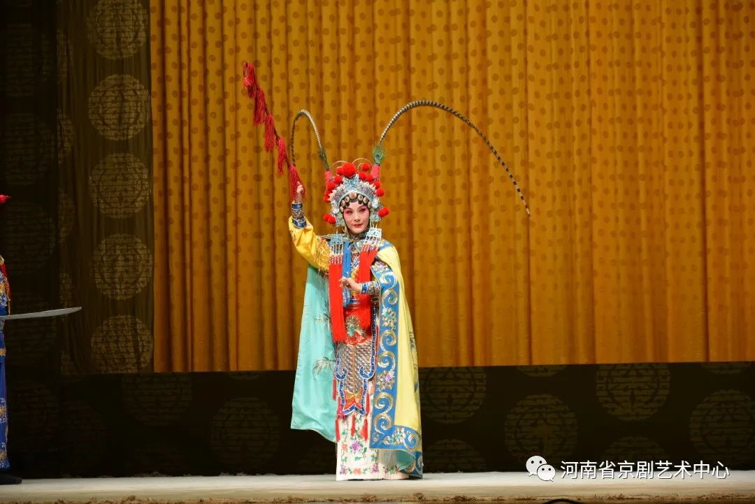 京剧状元媒望江亭选段万晓慧演唱,京剧名家晚会直播