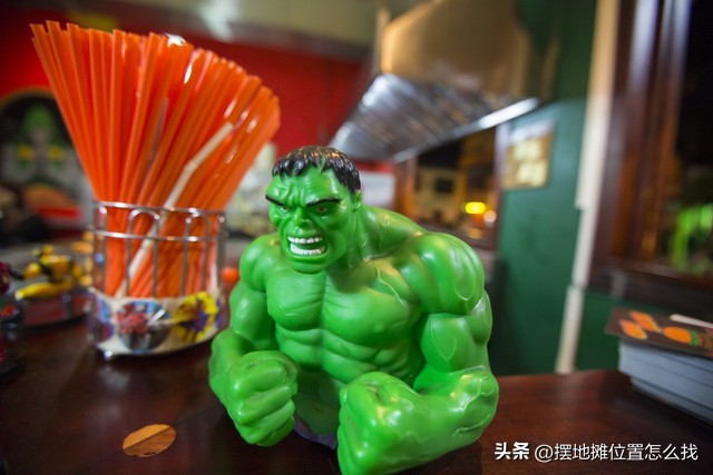 摆摊卖玩具拼图赚钱吗,摆摊玩具便宜货源批发市场