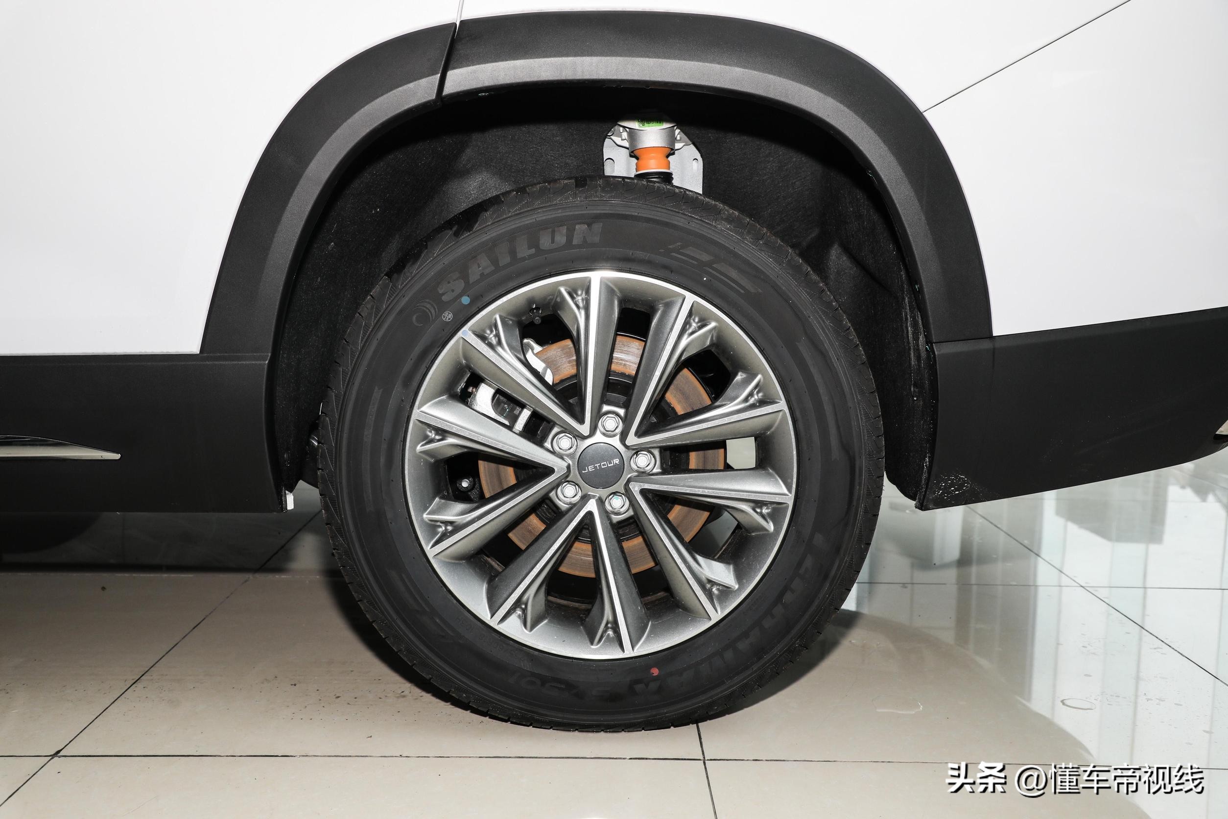 手动挡捷途x90plus和瑞虎8对比,捷途x90plus和奇瑞瑞虎8plus对比