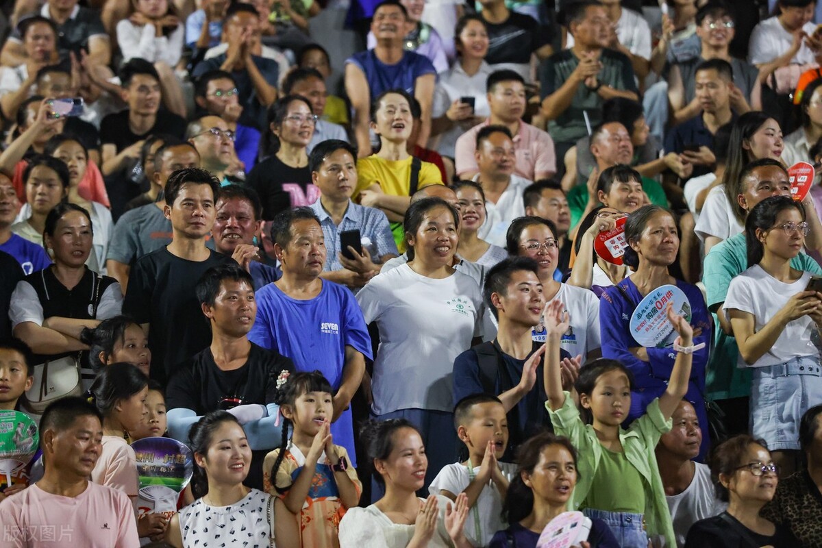 贵州村超掀起夏日足球热,贵州村超足球的魅力有多大
