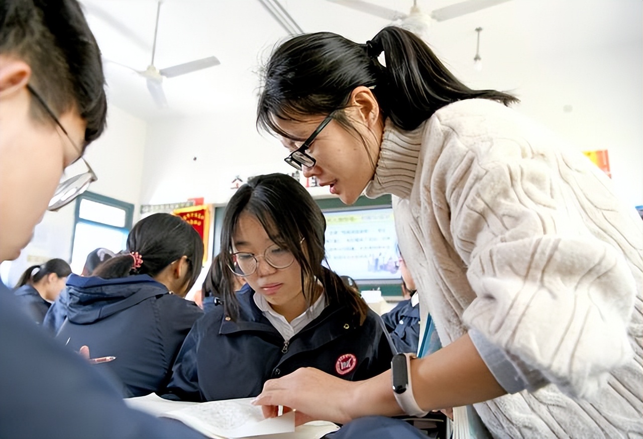 民转公后公办的老师何去何从,民转公学校老师编制问题怎么解决