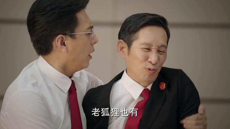 给2022年“进步最大的十位男演员”排个名：靳东第十，王骁第二