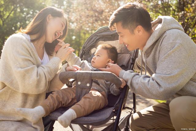 奶奶带娃听话妈妈带哭,奶奶带孩子又乖又听话