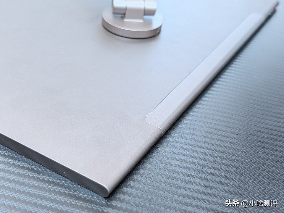 一千多元的oled屏幕手机,一千多的oled便携显示器