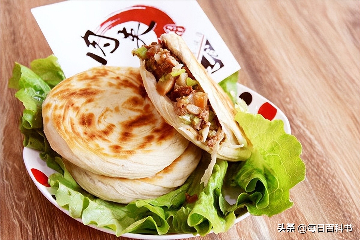 街边的煎炸鸡排,类似鸡排章鱼小丸子的小吃