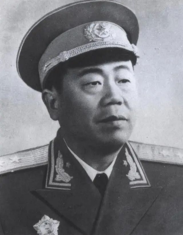 1947年，开国中将聂凤智抓到一个国军军长，陈毅元帅却下令放人