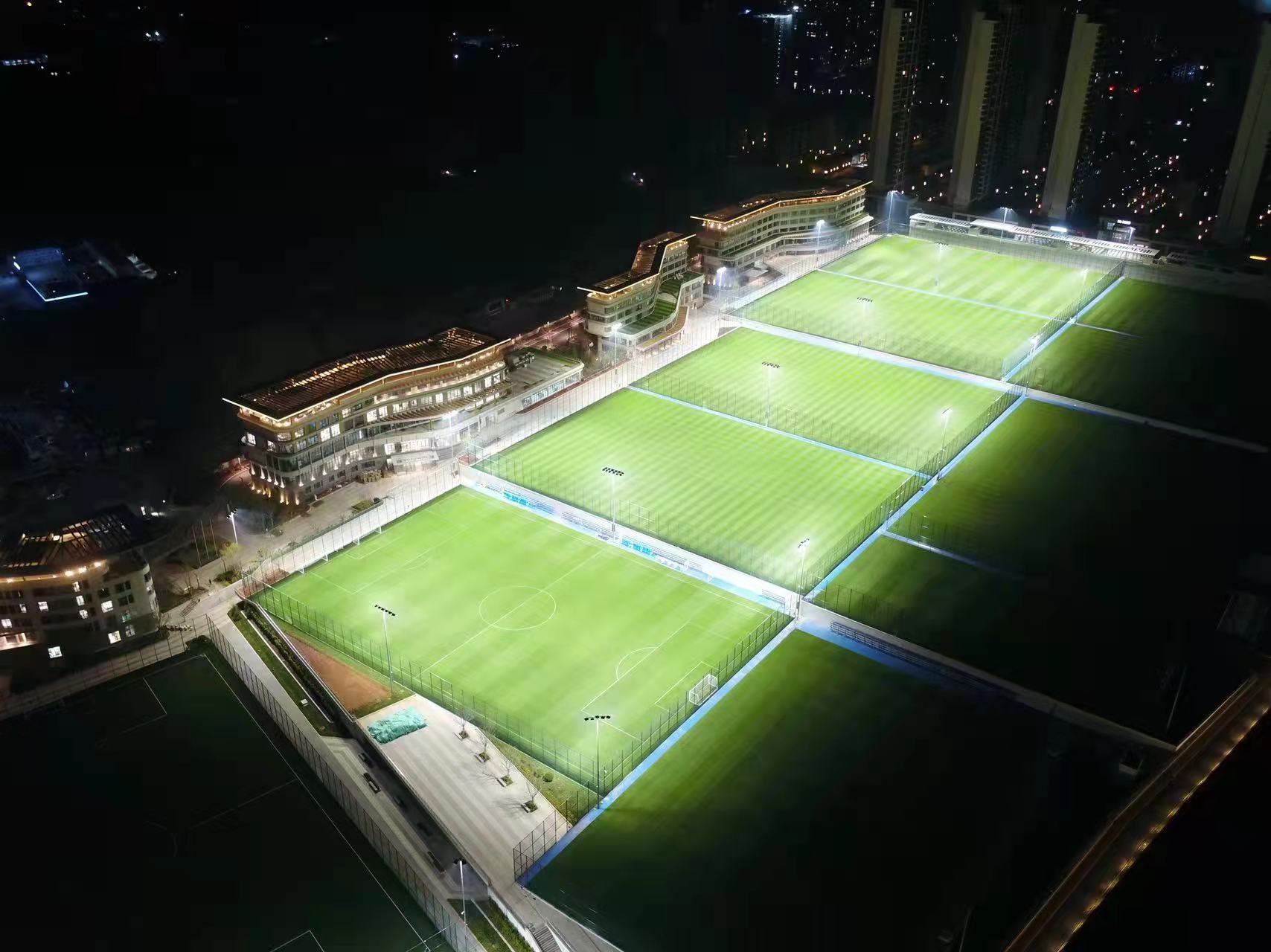 德泰接手大连足球青训基地,大连人在青训基地宣布引援