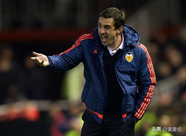 兰帕德担任埃弗顿教练,兰帕德和杰拉德当教练