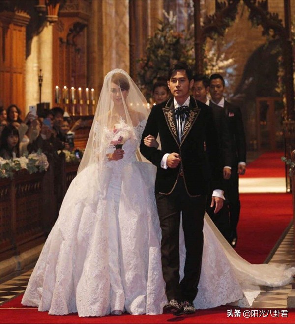 靠男星上位的女星,靠男人上位明星