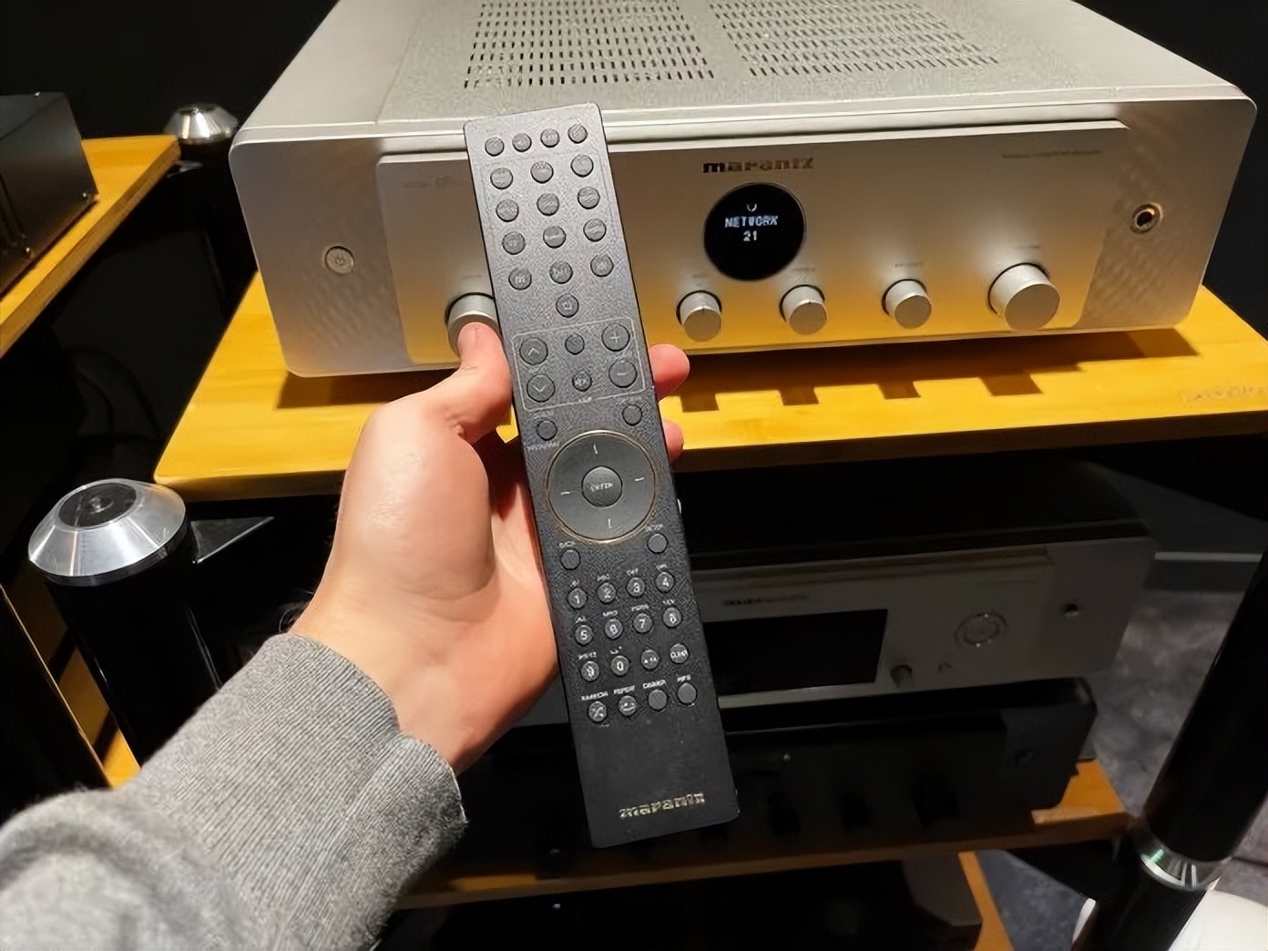 马兰士model40n有前级输出吗,marantzmodel40