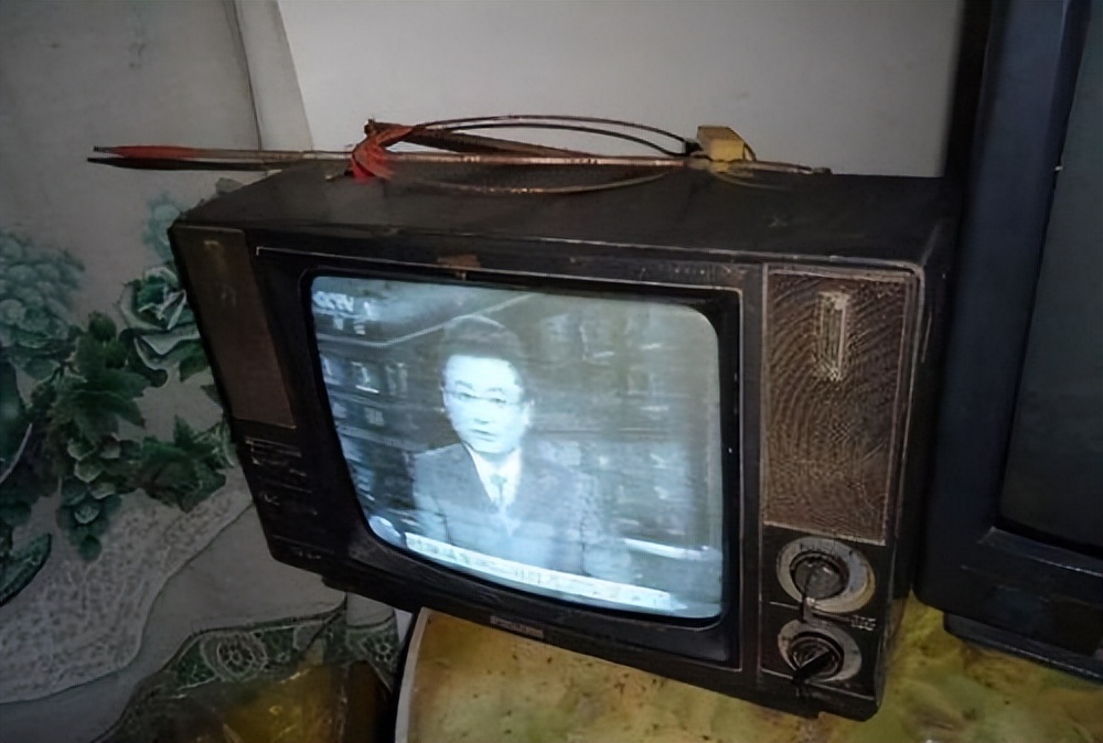 农村卫星信号锅,以前的卫星锅是什么信号