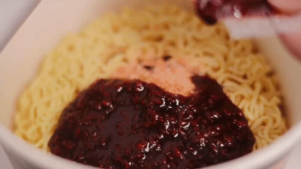 白象方便面是不是全网卖完了,白象方便面卖的不便宜