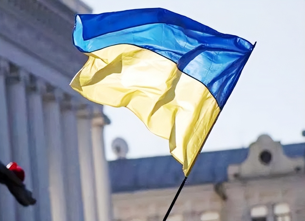 西方高科技禁运卡住了俄军，却卡不住中国，原因不是简单一两条