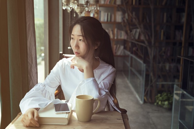 她30岁，自己有一套200万房，男友要她卖了重新买房，拒绝后分手