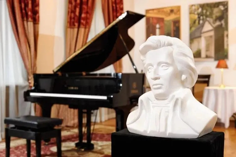 肖邦冬风练习曲op25,怎样欣赏肖邦钢琴曲