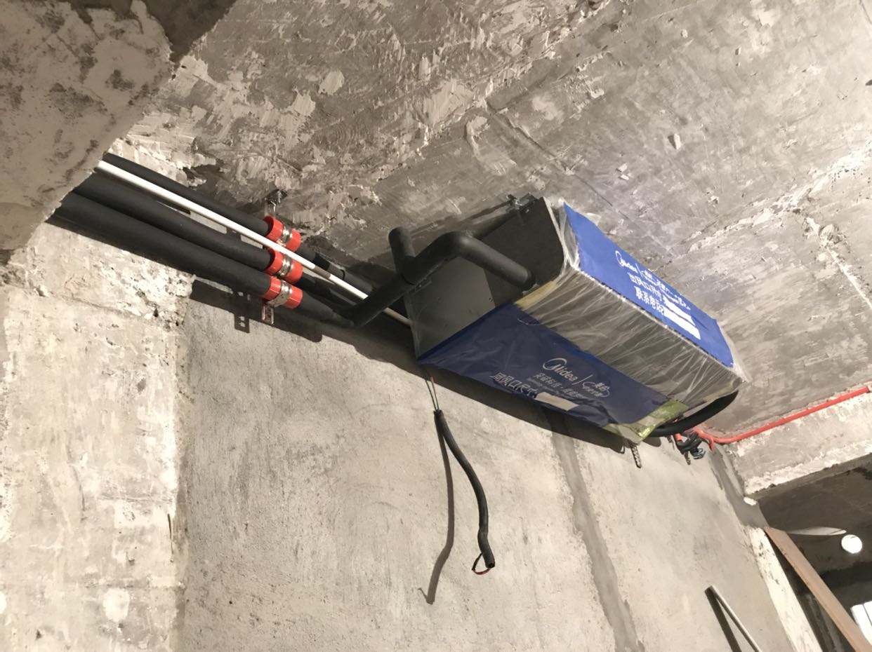 中央空调好还是风管机更经济实惠,分体式空调不吹风是什么问题