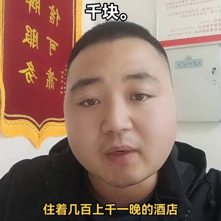 通缩通胀滞涨区别,通缩与通胀同时出现