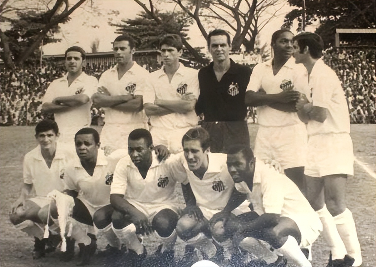 出演经典足球电影；促使非洲国家停火，贝利球王之姿不止于绿茵场