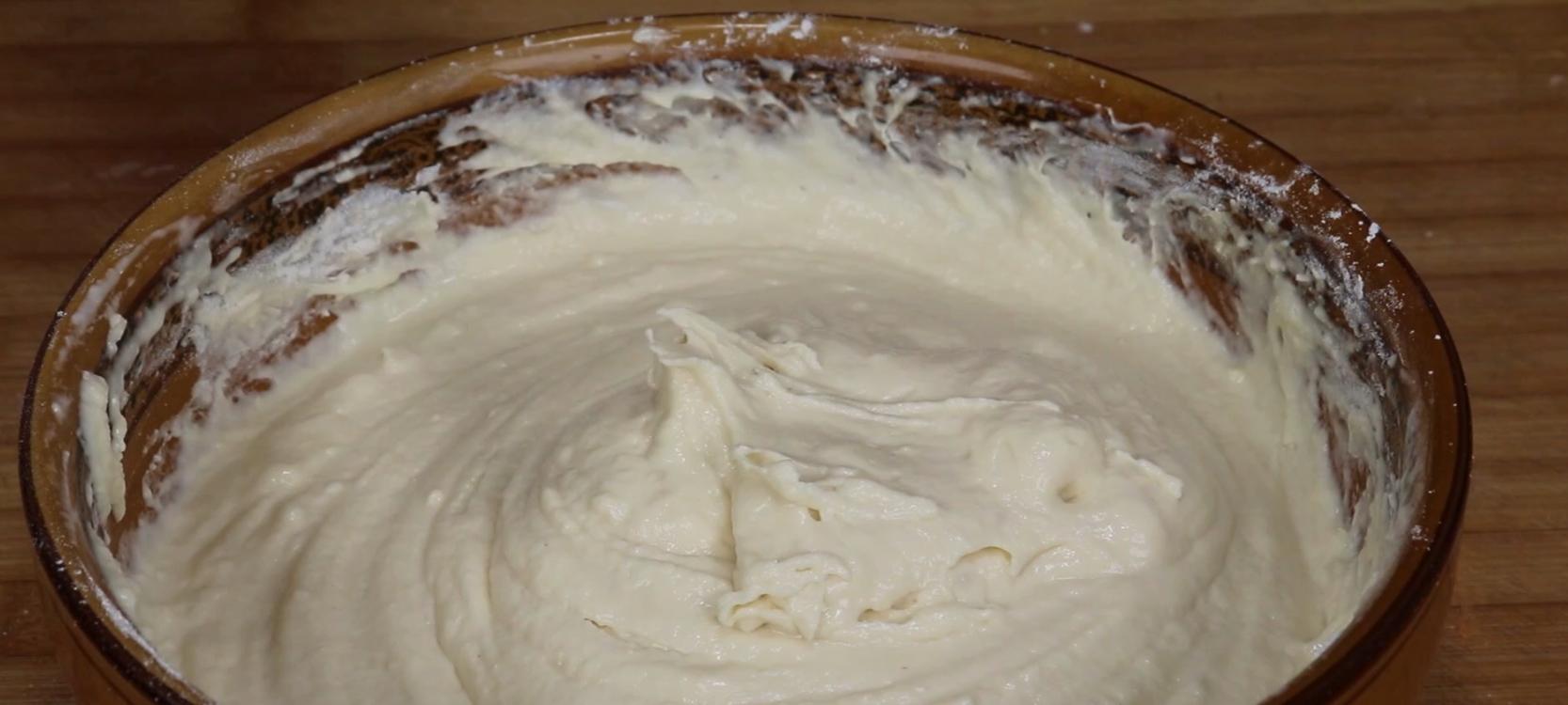 糯米粉加两个鸡蛋做的特别好吃,糯米粉最好吃的做法加两个鸡蛋