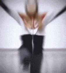 女朋友说她不能穿比较紧的衣服，我瞬间就懂了，效果原来是这样的