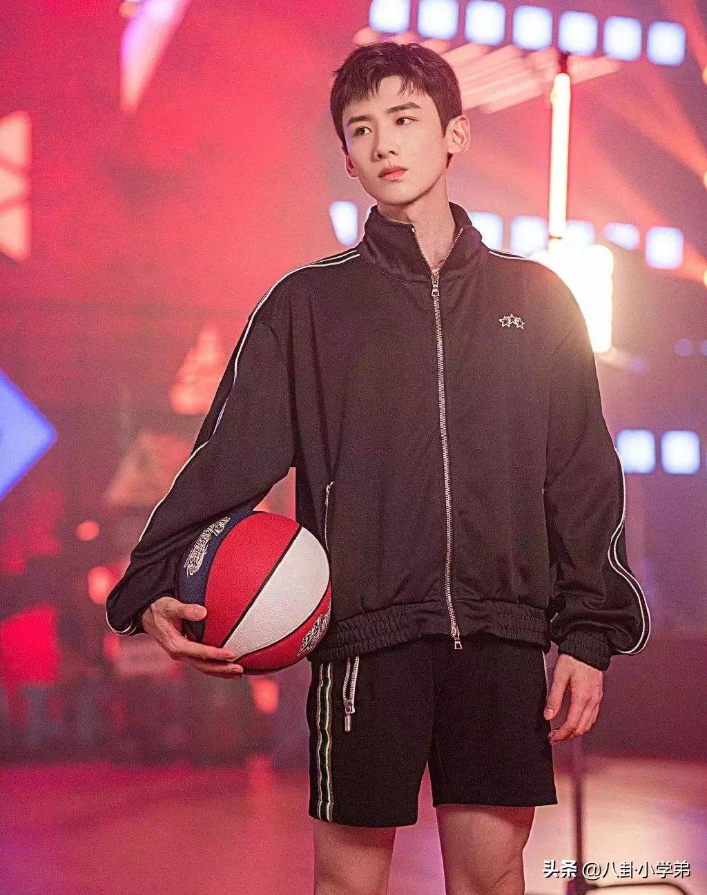 清秀脱俗的男生,清秀的男明星