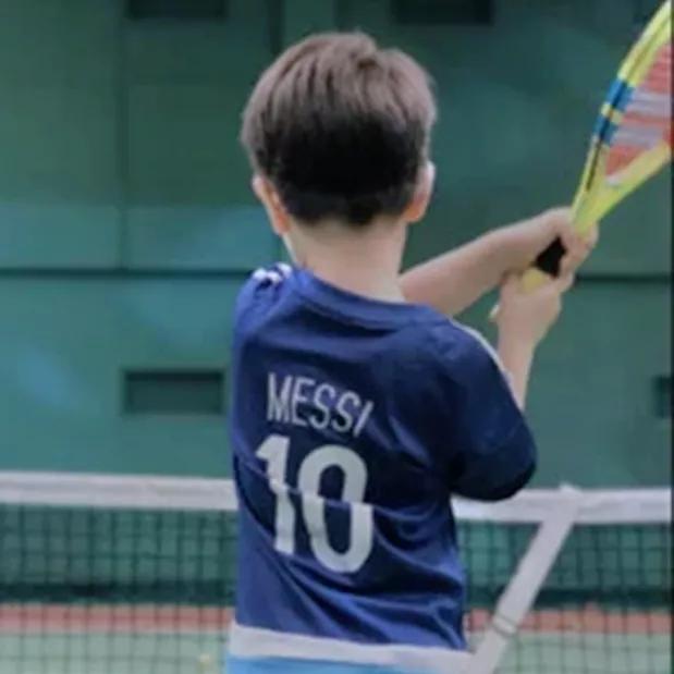 你认识几个打网球的明星?