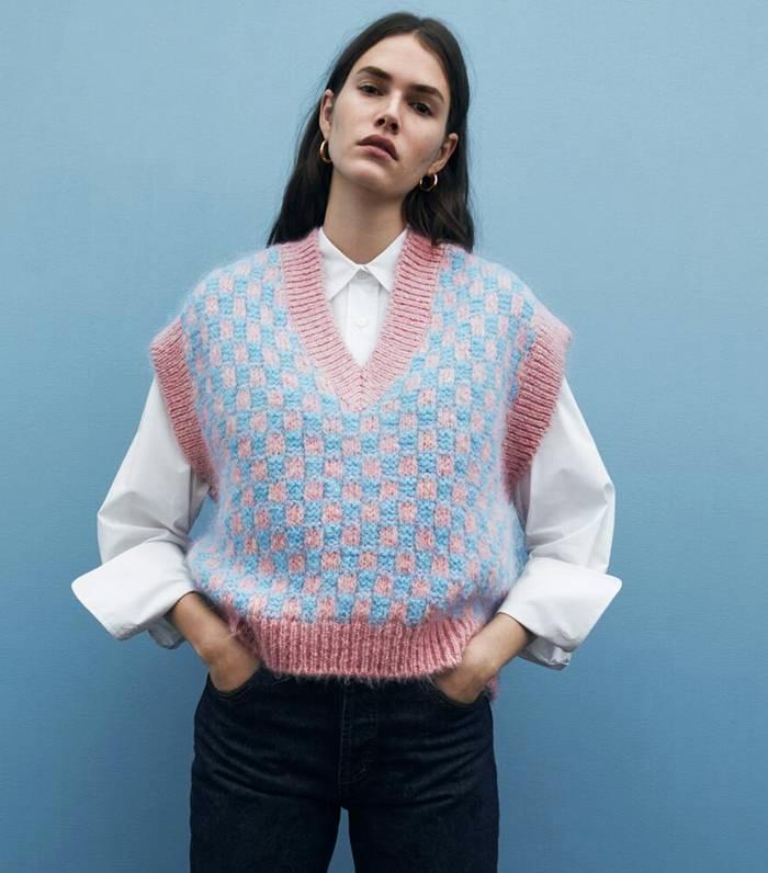 秋日马甲穿搭的n种,春天咖色格子针织马甲怎么搭配