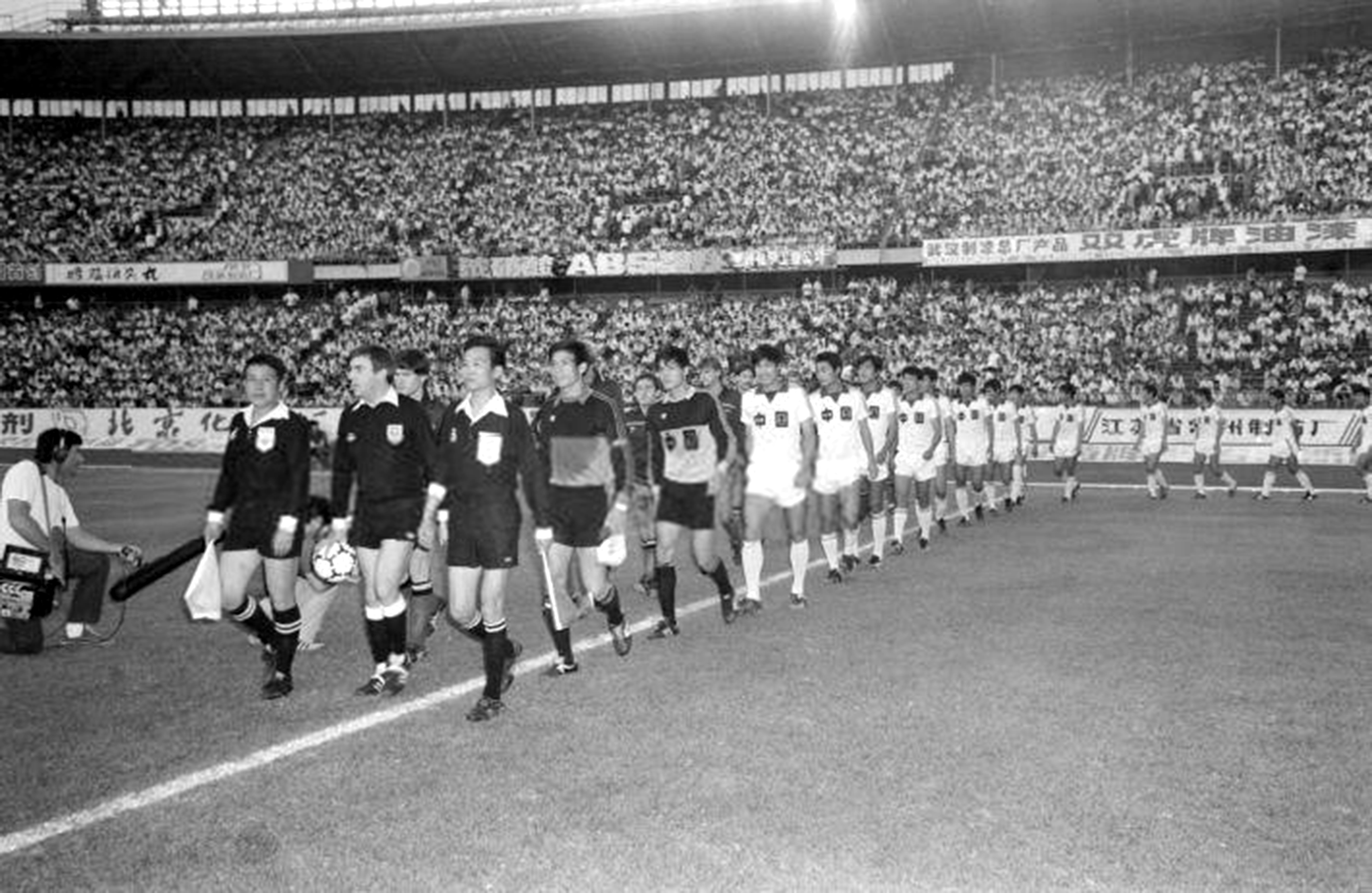 在中国的国际巨星,足球巨星来在中国