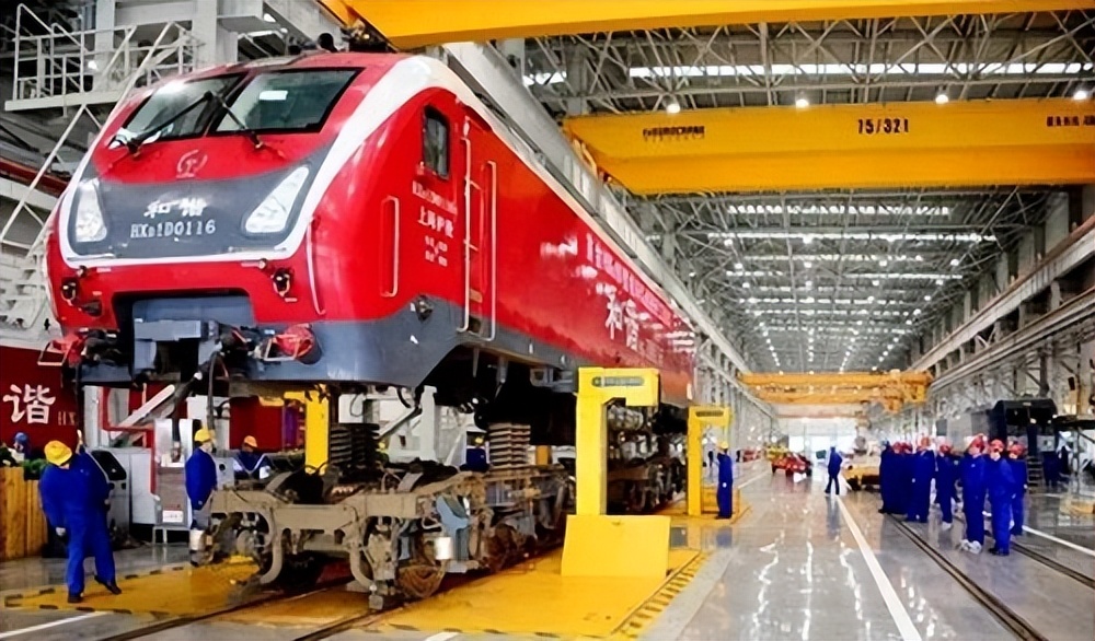 中专哪个专业适合男生,中专学校男生学什么专业比较好