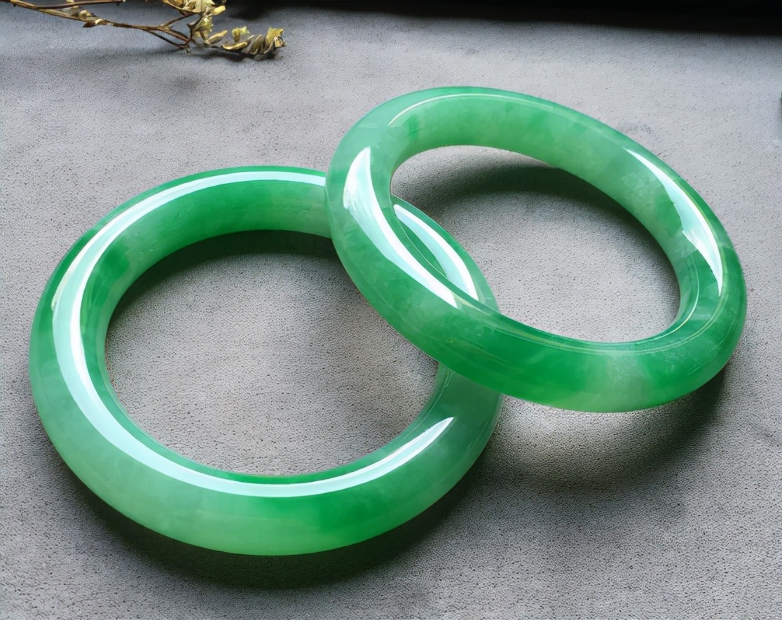 十大假翡翠排行榜,被315曝光的是哪两家翡翠直播间