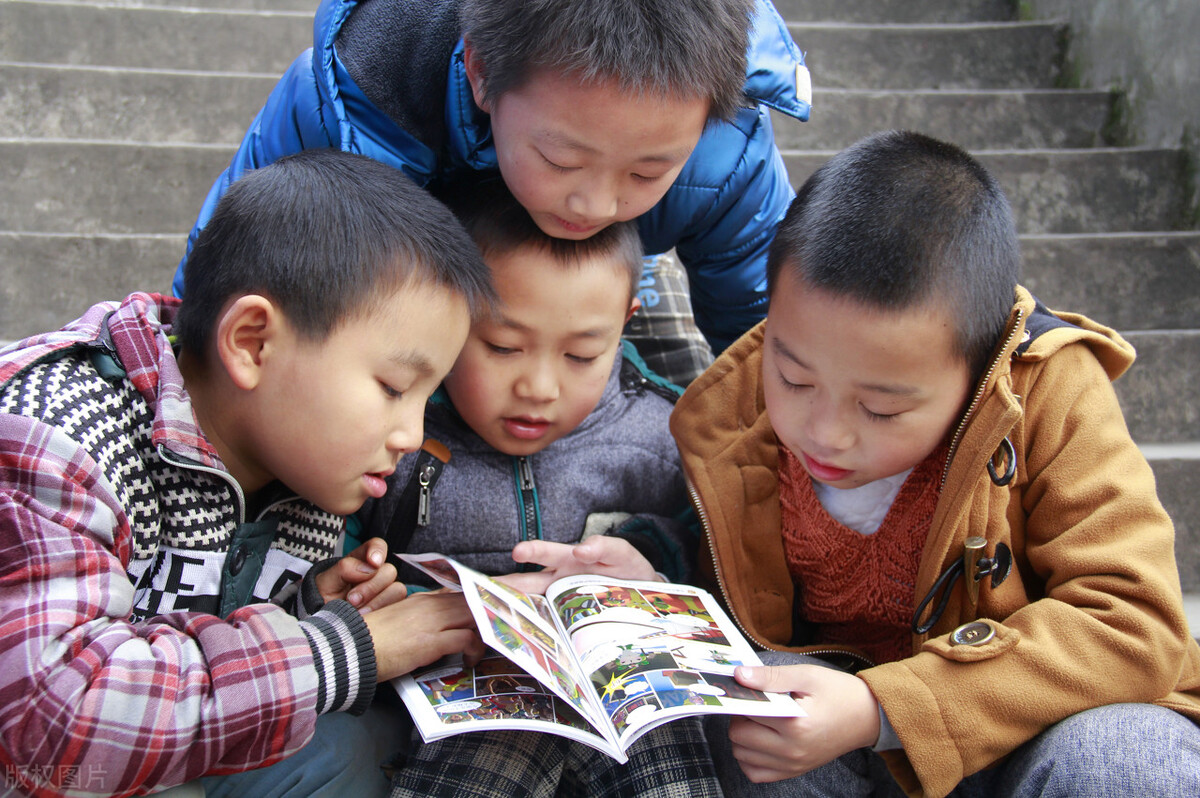 孩子厌学沉迷游戏打父母,12岁男孩辍学打游戏赚了50万