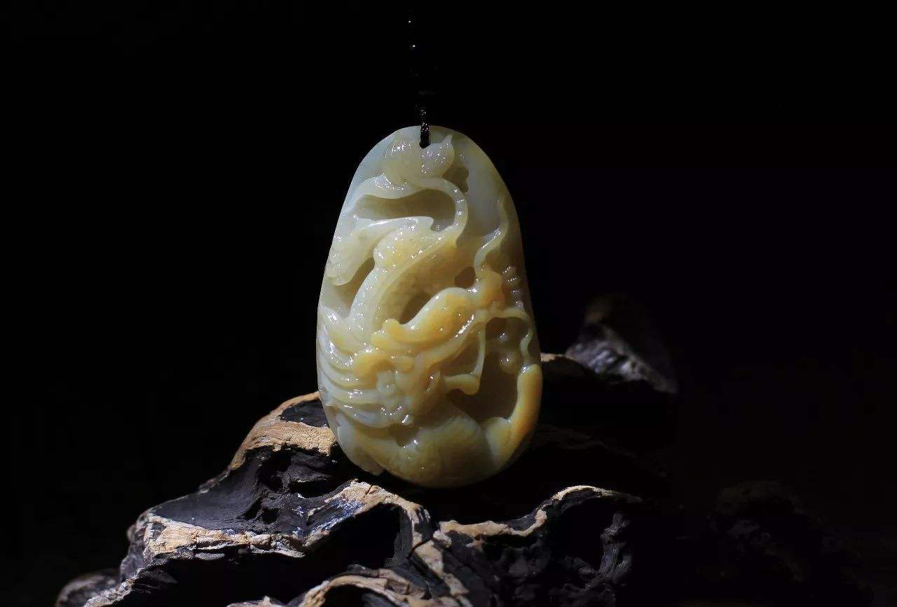 戈壁滩真的有好看的石头吗,戈壁滩上的各种石头