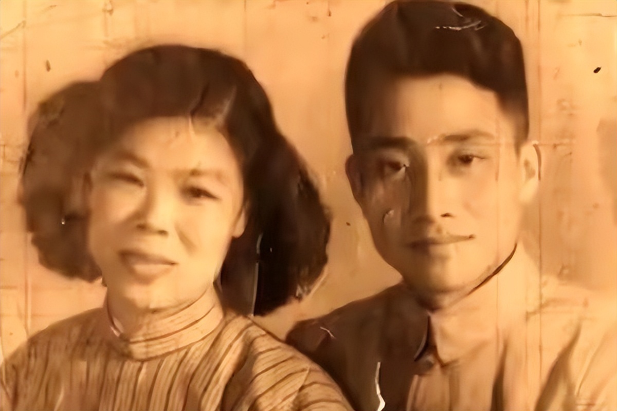 法国老太等中国初恋50年未嫁人,法国姑娘苦等初恋55年