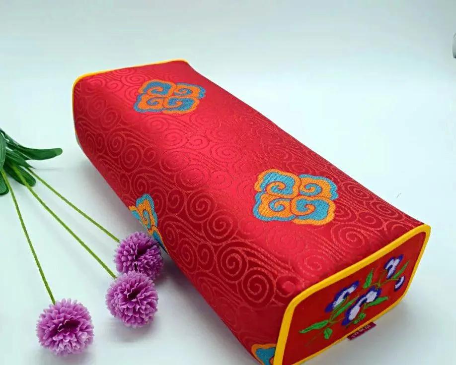 细数从小到大我睡过的各种枕头，呵呵，竟有十种之多