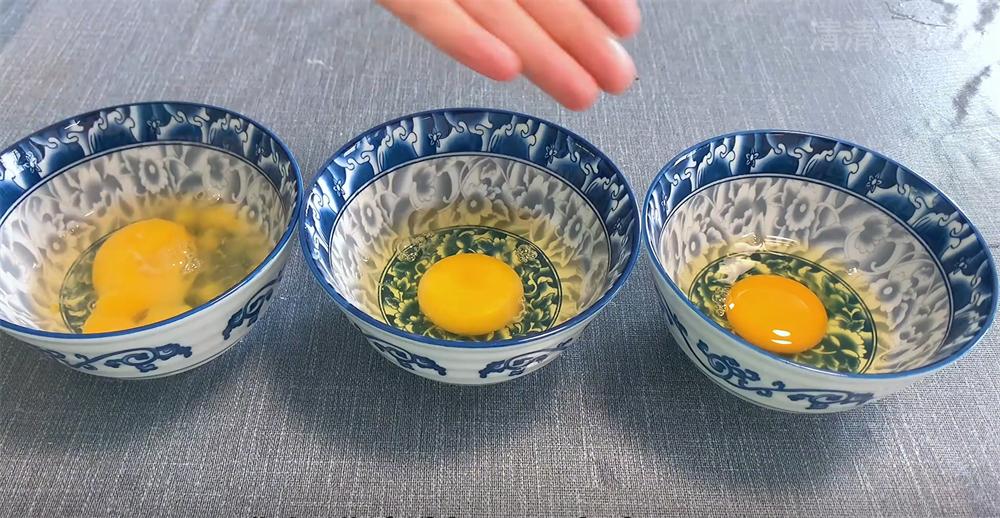 人造蛋与土鸡蛋怎样区别,怎么区别人造蛋和鸡生蛋