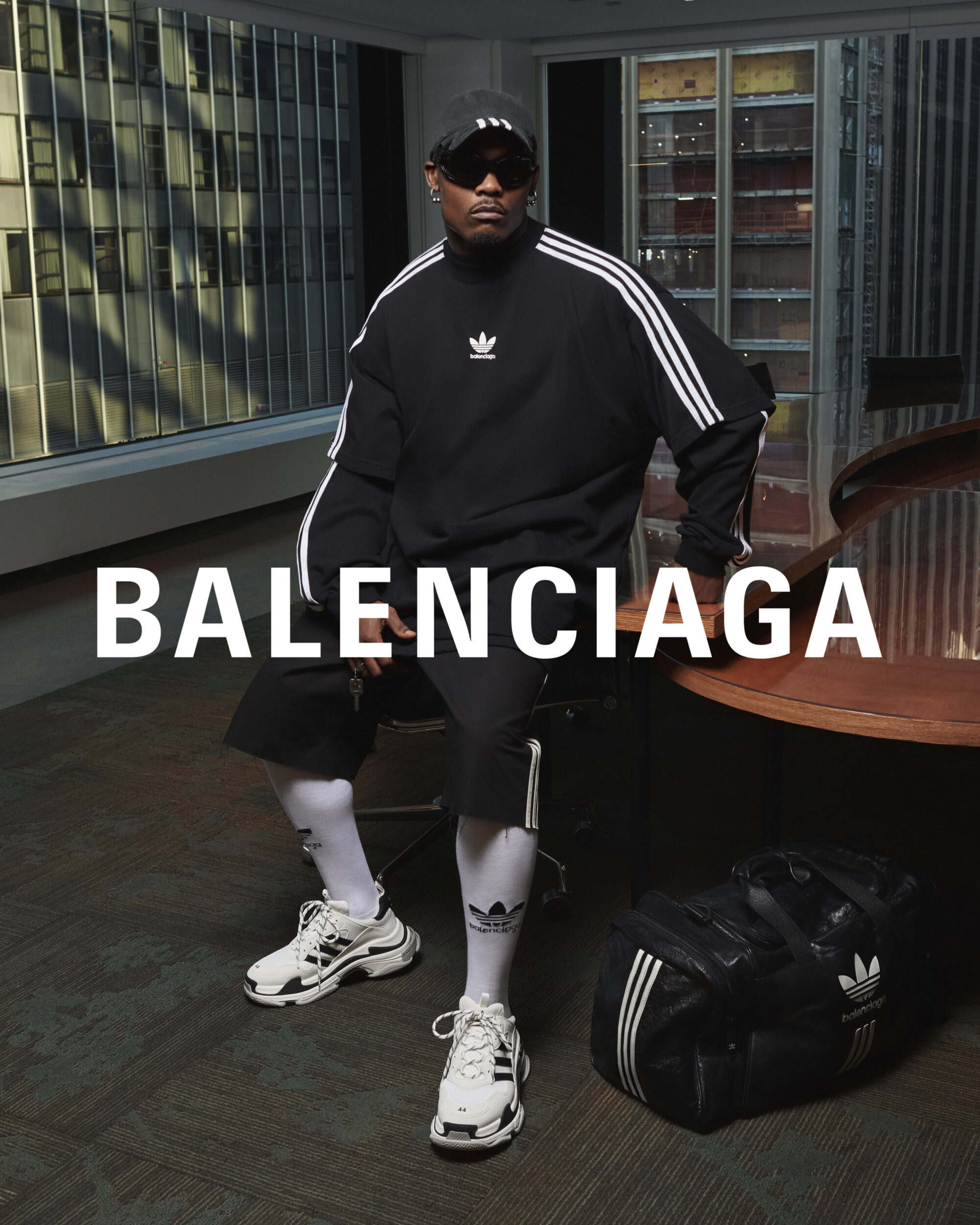 年末最受瞩目的联名！Balenciaga与adidas系列登场