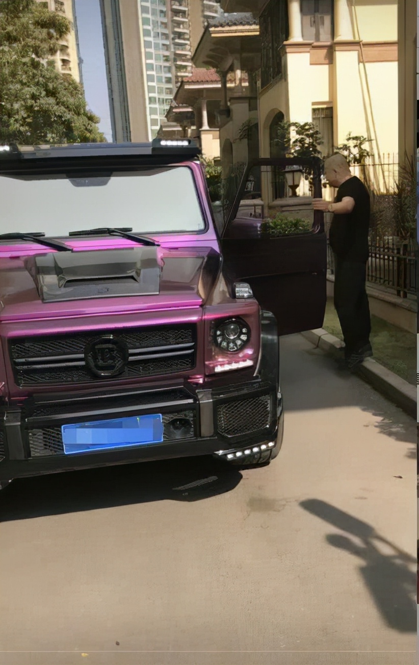 快手网红二驴开次直播能挣好多钱,快手网红二驴真实身份