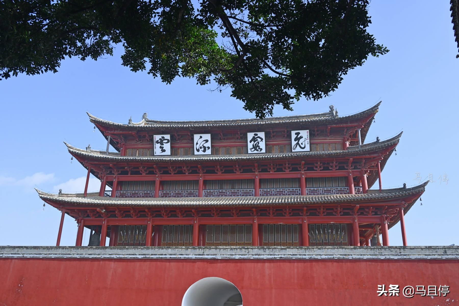 云南建水古城媲美山西平遥古城,云南最有古朴韵味的古城