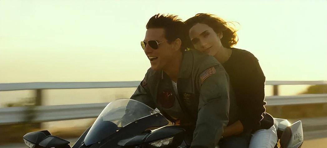 壮志凌云吐槽,壮志凌云2vs战狼2