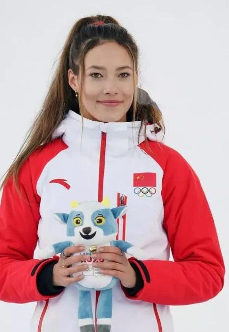 篮球王岑静祖籍哪里,日本女篮王岑静年薪