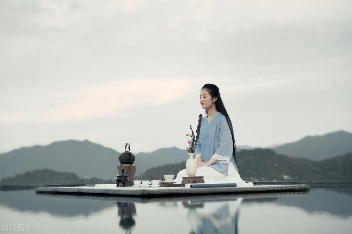 如果你穿越到2003年你该怎么办,如果你穿越到2004年你会怎么样