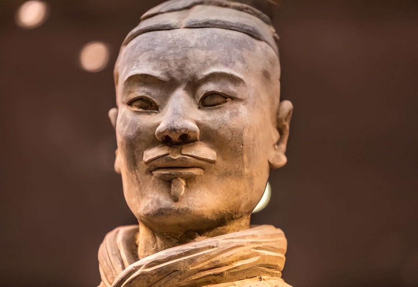 秦朝兵马俑艺术特征有哪些,秦始皇兵马俑复原彩绘