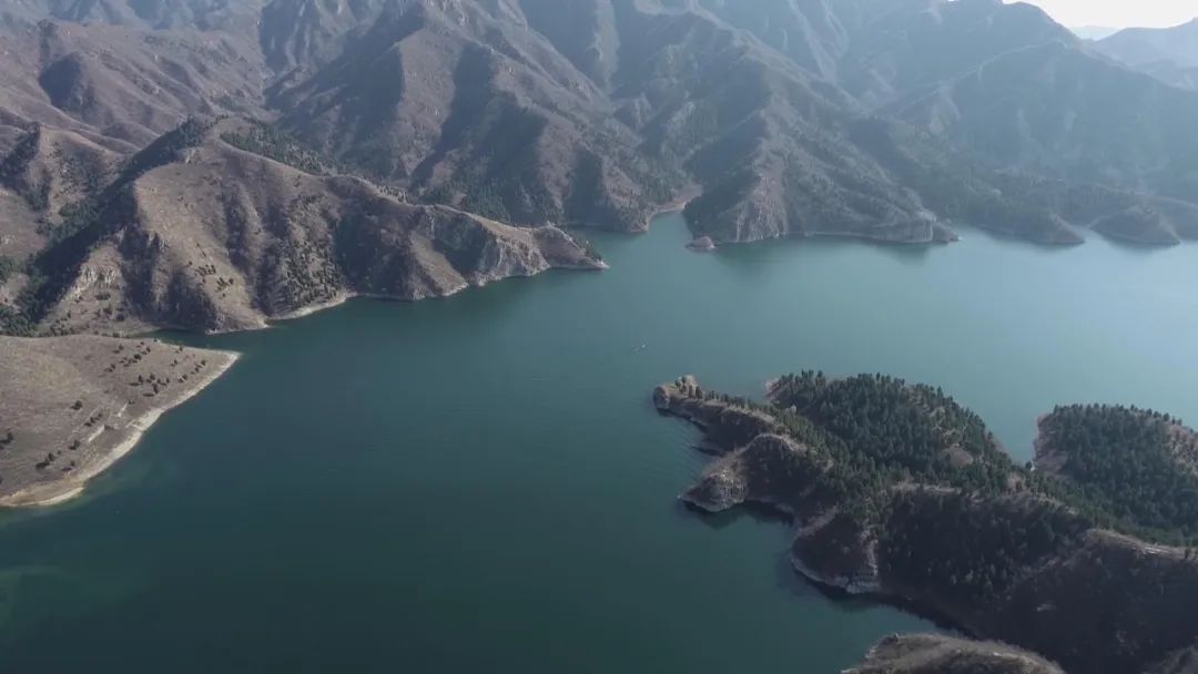 闃滃钩涓夊博瀵ㄥ啲鏃ュ皬姹熷崡,鍐棩灏忔睙鍗楅槣骞充笁宀╁