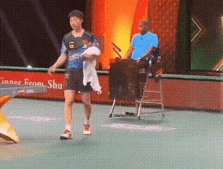 马龙赛后独自落泪,马龙赛后采访眼含热泪