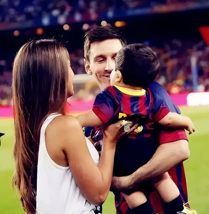 梅西让解说员疯狂,梅西最疯狂的庆祝