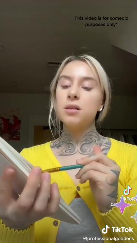 美国女子网售重口垃圾：灰尘脏水，指甲舌苔，真有人高价买？