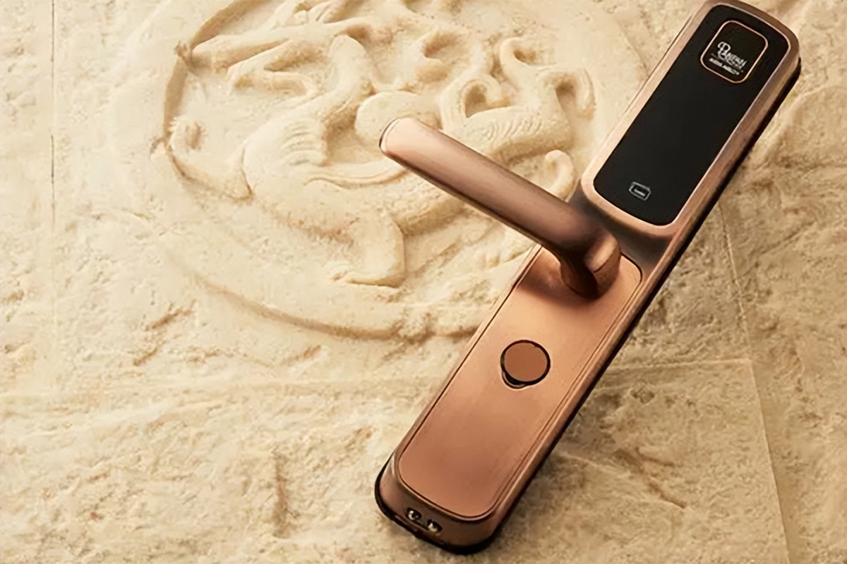 盼盼指纹锁钥匙孔在哪,盼盼指纹锁大全